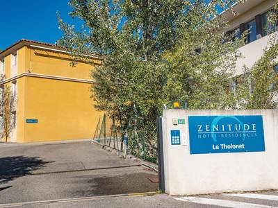 Comfort Aparthotel Aix Le Tholonet - Bild 1