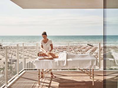 Falkensteiner Hotel & Spa Jesolo - Bild 1