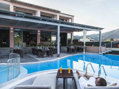 Armonia Luxury Hotel - Bild 1