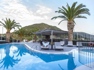 Armonia Luxury Hotel - Bild 1