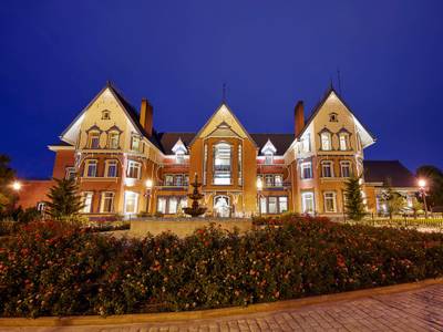 Hotel Mansión de Lucy at PortAventura World - Bild 1