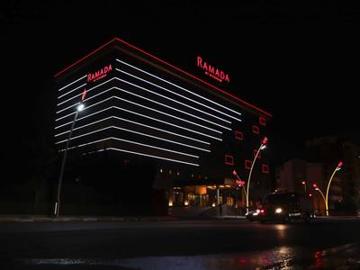 Ramada by Wyndham Usak - Bild 1