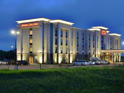 Hampton Inn & Suites Chippewa Falls - Bild 1