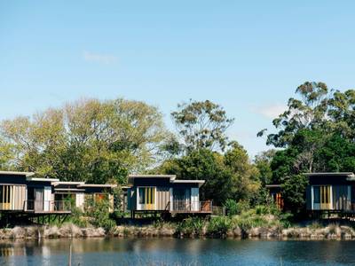 Elements Of Byron - Bild 1