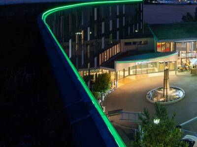 Radisson Hotel Zurich Airport - Bild 1