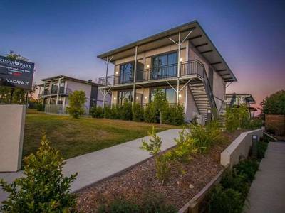 Kings Park Accommodation Chinchilla & Kings Park Bistro - Bild 1