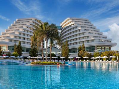 Miracle Resort Hotel - Bild 1