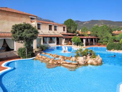 Colonna Hotel Du Golf - Bild 1