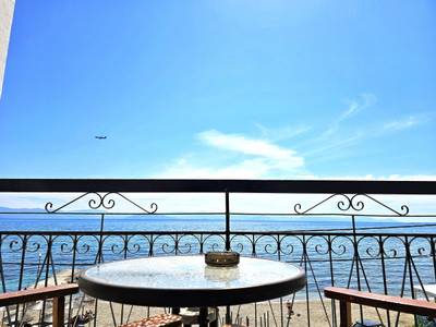 Hotel Loutrouvia - Bild 1