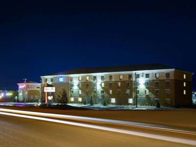 Pomeroy Inn and Suites Vermilion - Bild 1