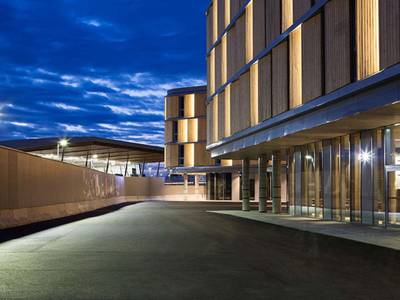 Comfort Hotel Bergen Airport Terminal - Bild 1