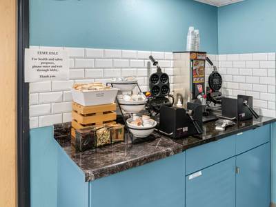 Country Inn & Suites by Radisson, Brookings, SD - Bild 1