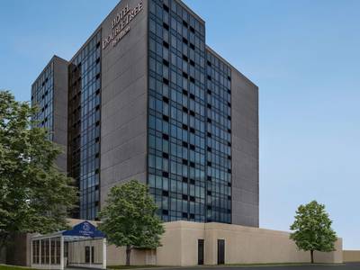 DoubleTree by Hilton Pointe Claire Montreal Airport West - Bild 1