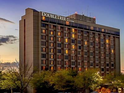 Doubletree Hotel & Conference Center St. Louis - Bild 1