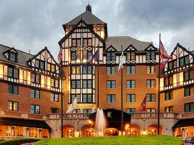 The Hotel Roanoke & Conference Center, Curio Collection by Hilton - Bild 1