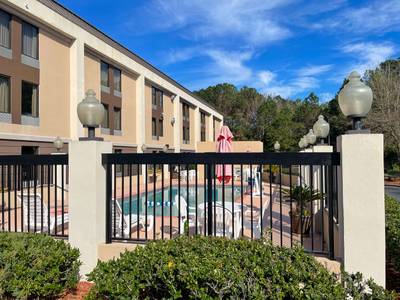 Comfort Inn Darien - North Brunswick - Bild 1