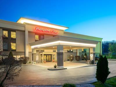 Hampton Inn Parkersburg-Mineral Wells - Bild 1