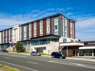 Ramada Suites by Wyndham Albany - Bild 1