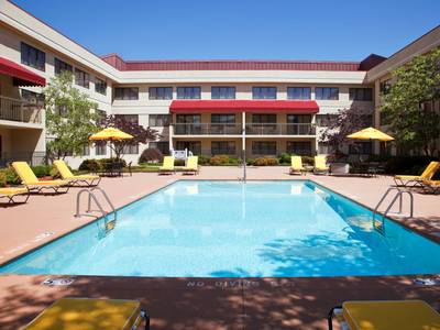 DoubleTree Suites by Hilton Hotel Cincinnati - Blue Ash - Bild 1