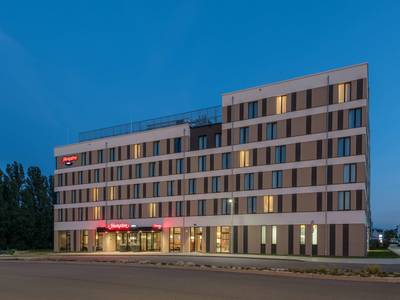 Hampton by Hilton Freiburg - Bild 1