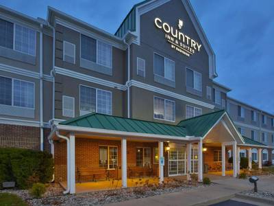 Country Inn & Suites by Radisson, Big Rapids, MI - Bild 1