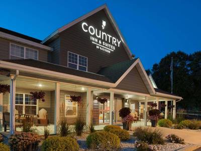 Country Inn & Suites by Radisson, Decorah, IA - Bild 1