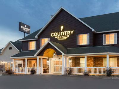 Country Inn & Suites by Radisson, Little Falls, MN - Bild 1