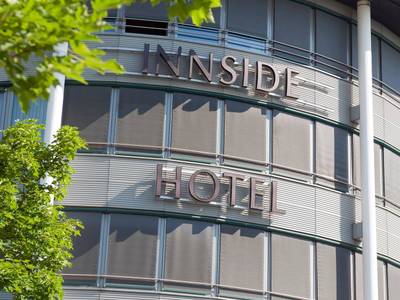 FOUR Munich Neue Messe - Bild 1