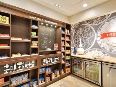 Hampton Inn & Suites Menomonie-UW Stout - Bild 1