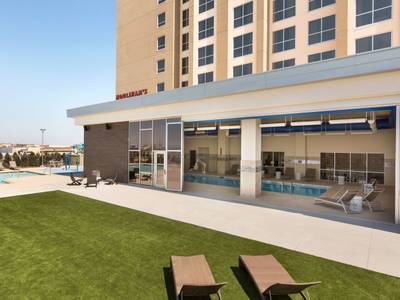 Embassy Suites by Hilton Denton Convention Center - Bild 1