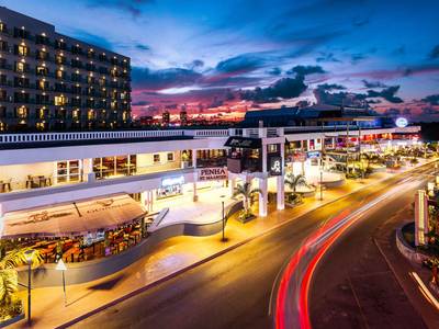 Sonesta Maho Beach Resort & Casino St. Maarten - Bild 1