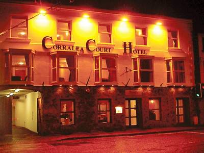 Corralea Court Hotel - Bild 1