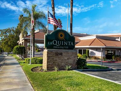 La Quinta Inn & Suites by Wyndham Pomona - Bild 1
