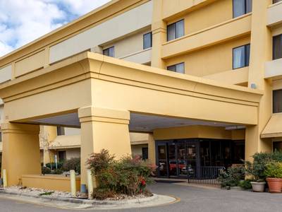 Quality Inn & Suites Raleigh Durham Airport - Bild 1