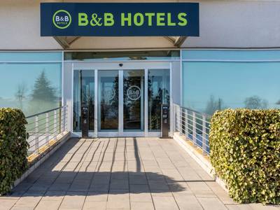 B&B HOTEL Cuneo Cristal - Bild 1