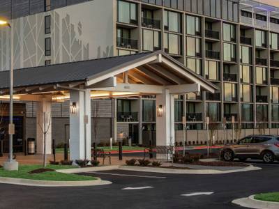 DoubleTree by Hilton Hot Springs - Bild 1