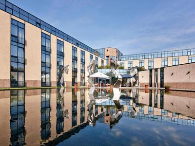 FOUR Ratingen Düsseldorf Airport - Bild 1