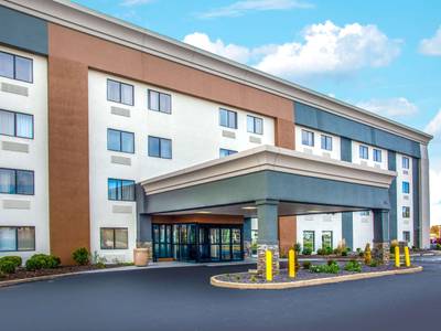 La Quinta Inn by Wyndham St. Louis Hazelwood - Airport North - Bild 1