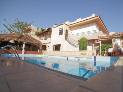 Erato Hotel - Bild 1