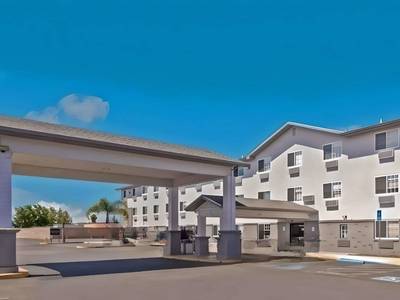 SureStay Plus Hotel by Best Western Hayward - Bild 1