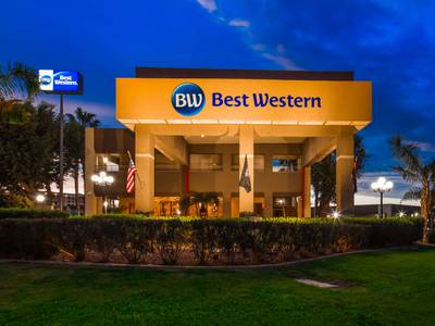 Best Western InnSuites Yuma Mall Hotel & Suites - Bild 1