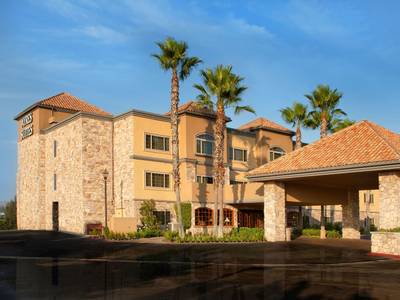 Ayres Suites Diamond Bar - Bild 1