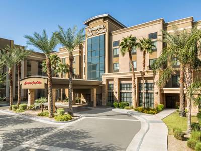 Hampton Inn & Suites Phoenix Glendale-Westgate - Bild 1