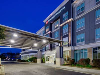 Best Western Premier I-95 Savannah Airport/ Pooler West - Bild 1