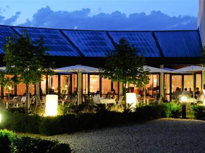 Hôtel Archamps Porte Sud de Genève - Bild 1