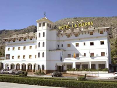 Hotel La Sierra - Bild 1