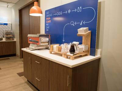 Holiday Inn Express & Suites Orland Park - Mokena - Bild 1