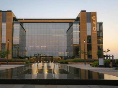 Views Hotel & Residences - Bild 1