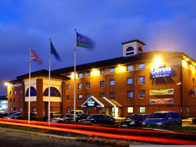 Holiday Inn Express Birmingham Oldbury M5 Jct 2 - Bild 1