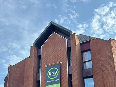 B&B Hotel Mons Centre - Bild 1